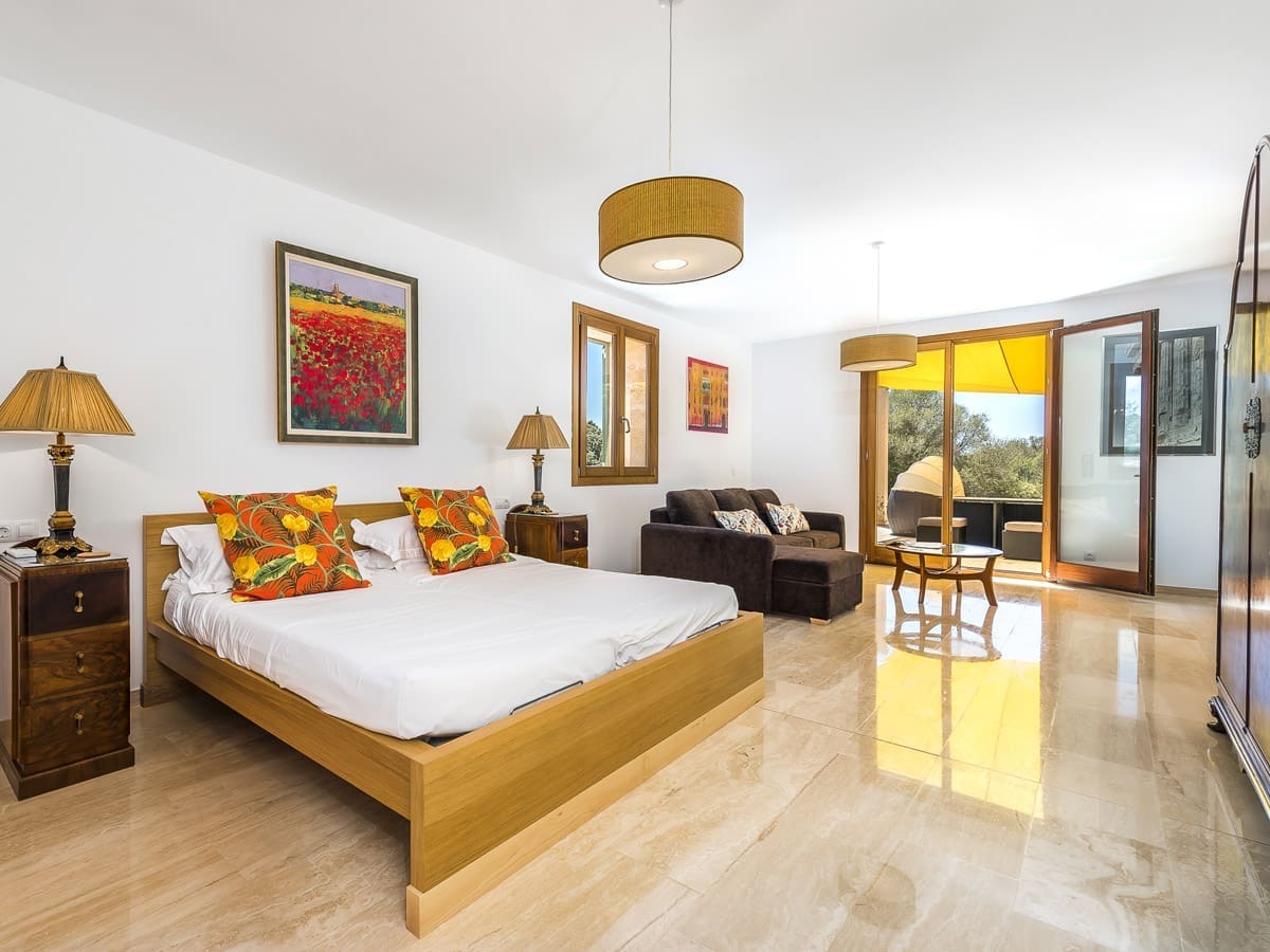 Stunning House with Pool and Expansive Garden – Available for Short or Long-Term Rental - Homes in Mallorca