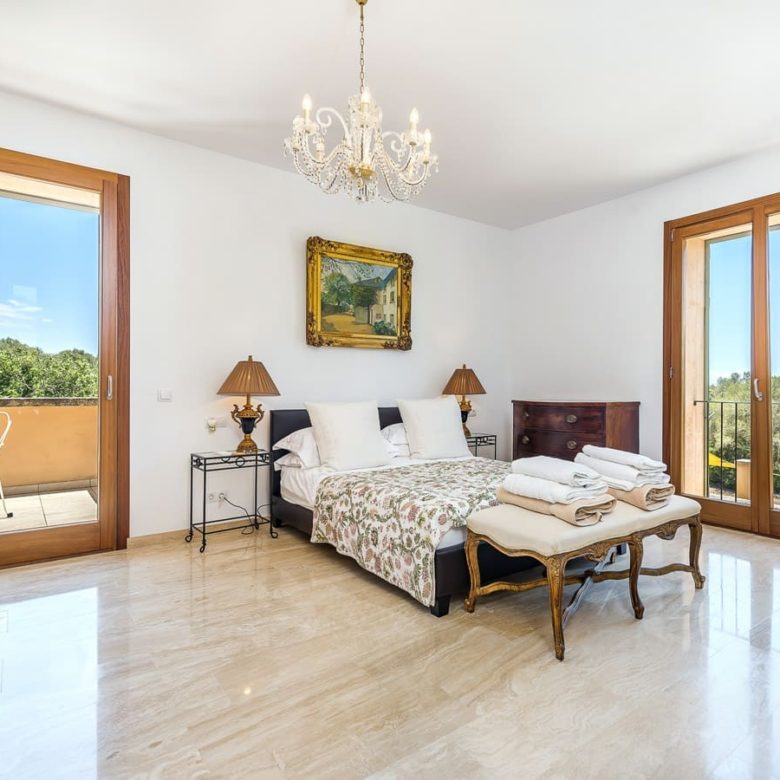 Stunning House with Pool and Expansive Garden – Available for Short or Long-Term Rental - Homes in Mallorca