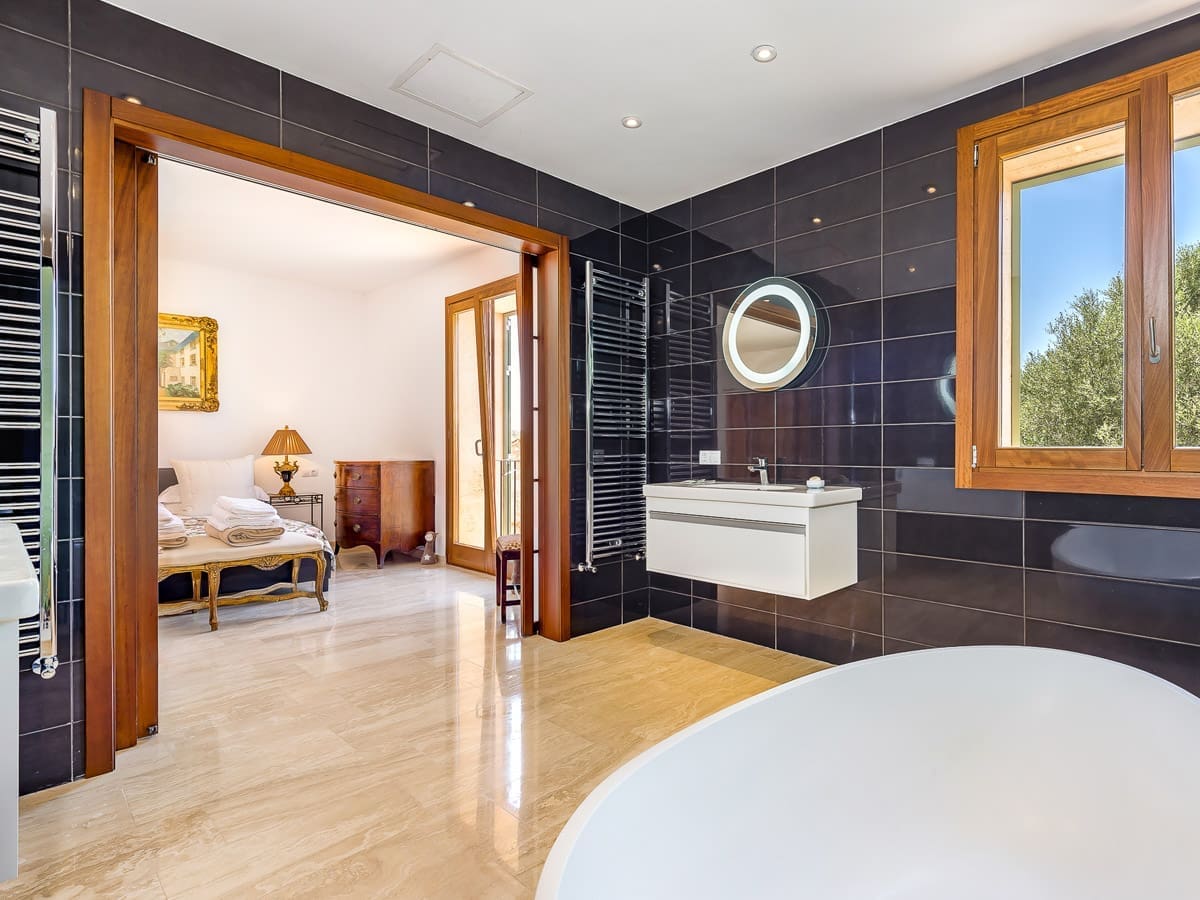 Stunning House with Pool and Expansive Garden – Available for Short or Long-Term Rental - Homes in Mallorca