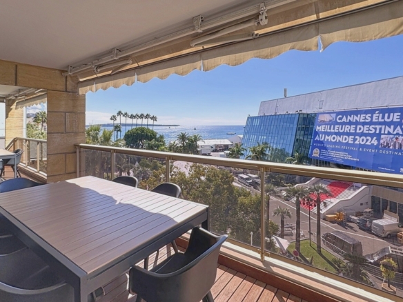 Croisette Cote dAzur Homebase 6 | Global Homebase