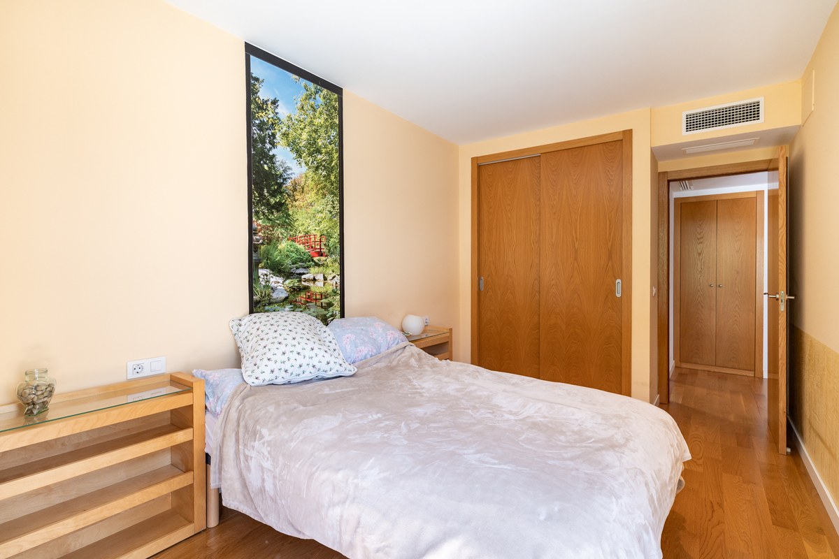 16-bedroom-garden-mural-fitted-wardrobe-1200×800 El Jardín — Garden Apartment in Son Rapinya