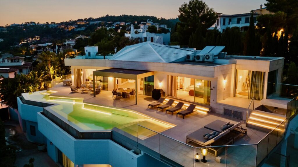 casa-sunshine-twilight-1600
