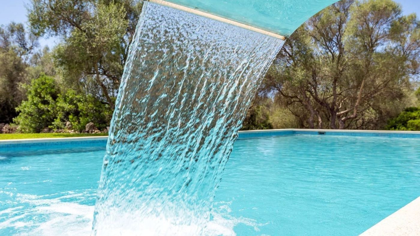 lh pool waterfall hero sig 1400 | Global Homebase