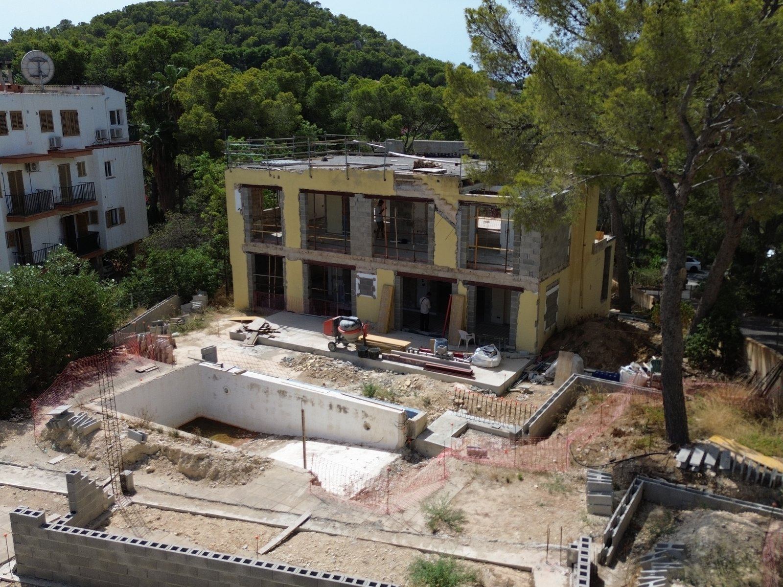 The new pool being built beside Villa Cabrera, September 2026