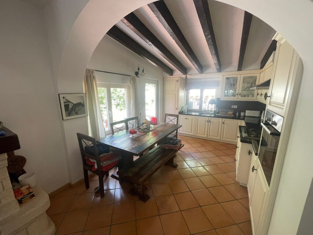 Casa Isoble — Kitchen