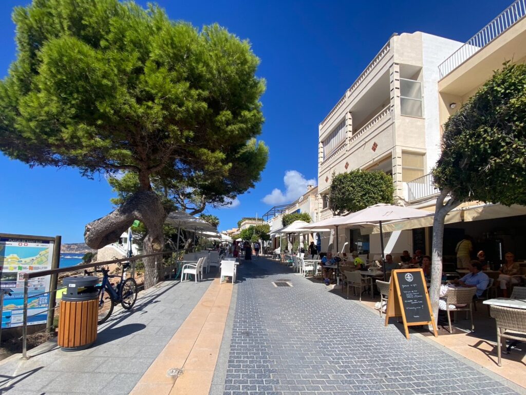 Restaurants along the promenade in Sant Elm
