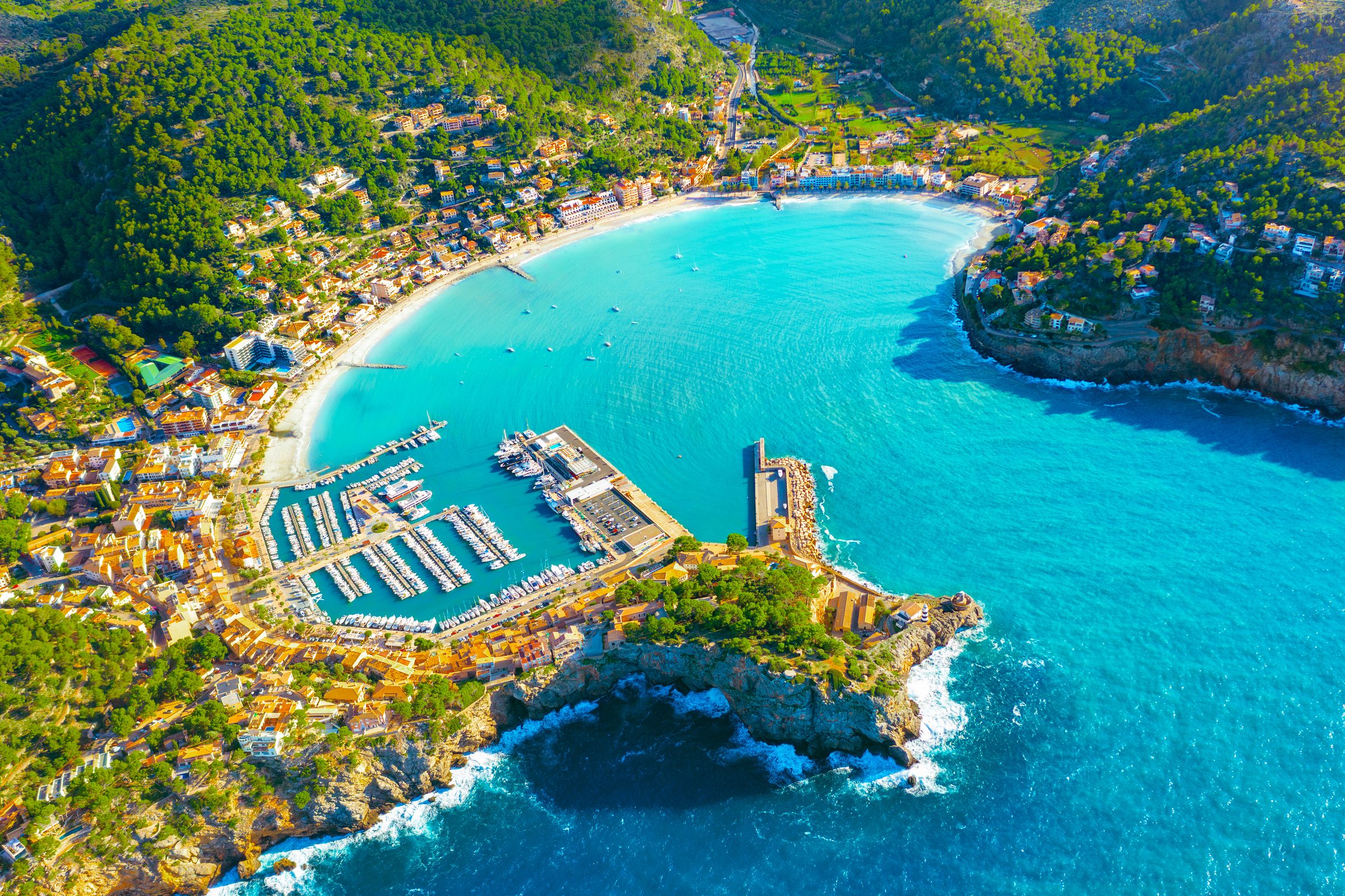 Port de Sóller bay from above